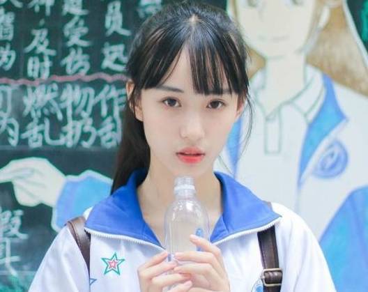 处女座女生能当校花吗初中 处女座的女生能考上什么大学